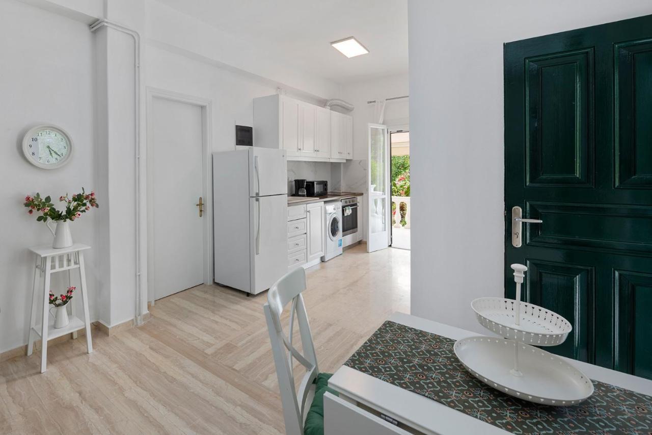 Karia Holiday Home Lefkimmi  Luaran gambar