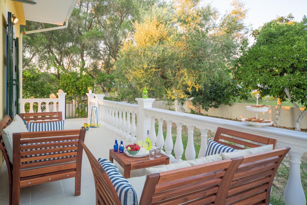 Karia Holiday Home Lefkimmi  Luaran gambar