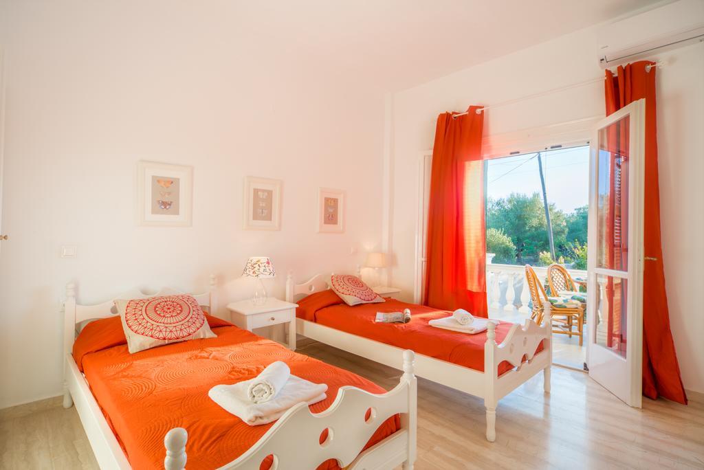 Karia Holiday Home Lefkimmi  Luaran gambar